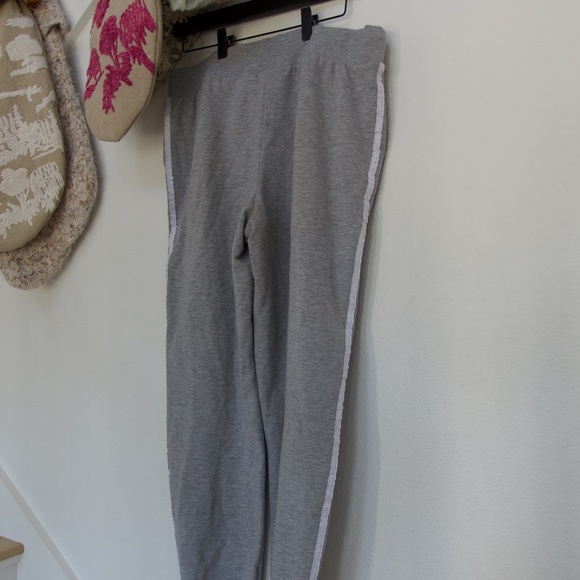 2020 Walt Disney World Parks Rainbow Retro Sweatpants Lounge Pants XL - Picture 3 of 3